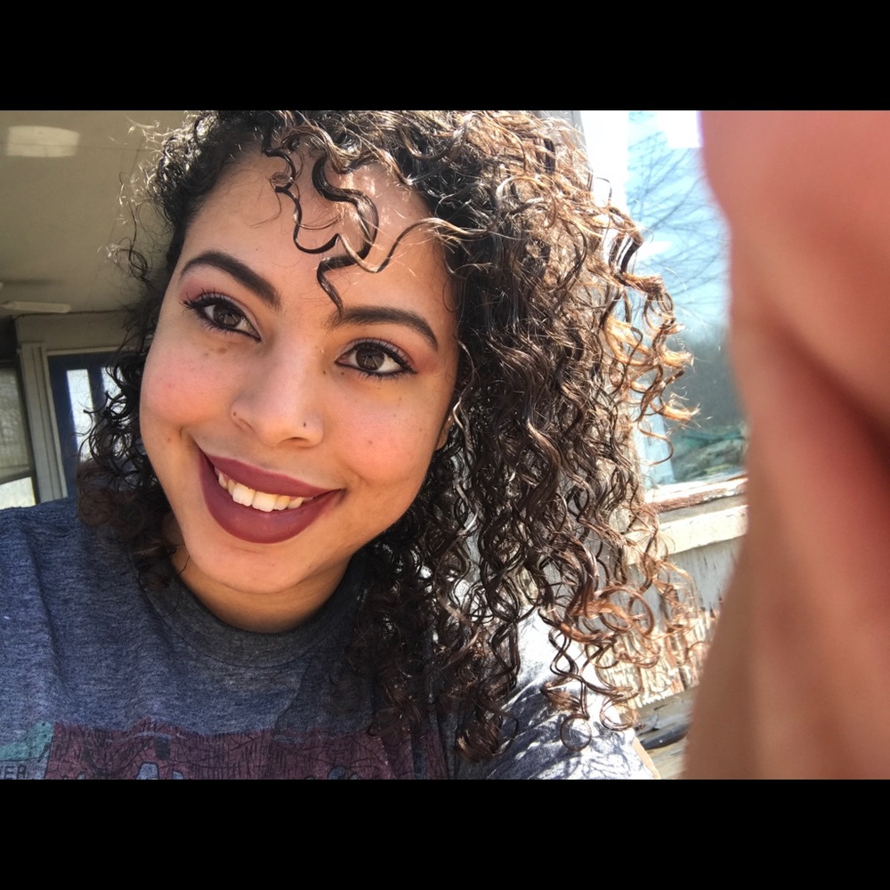 Meet your Posher, Andrea